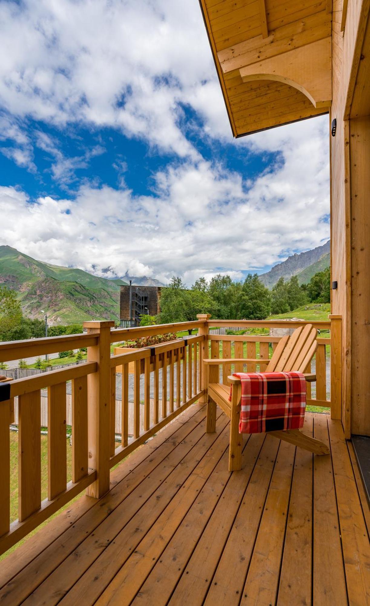 1740 Boutique Hotel Kazbegi المظهر الخارجي الصورة
